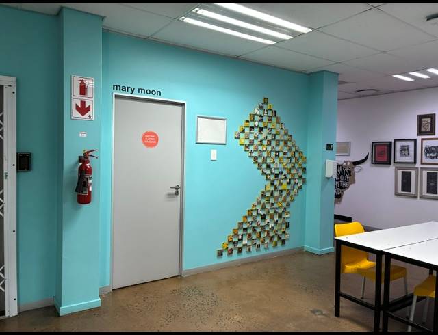 2,000M² OFFICE TO LET IN LA LUCIA
